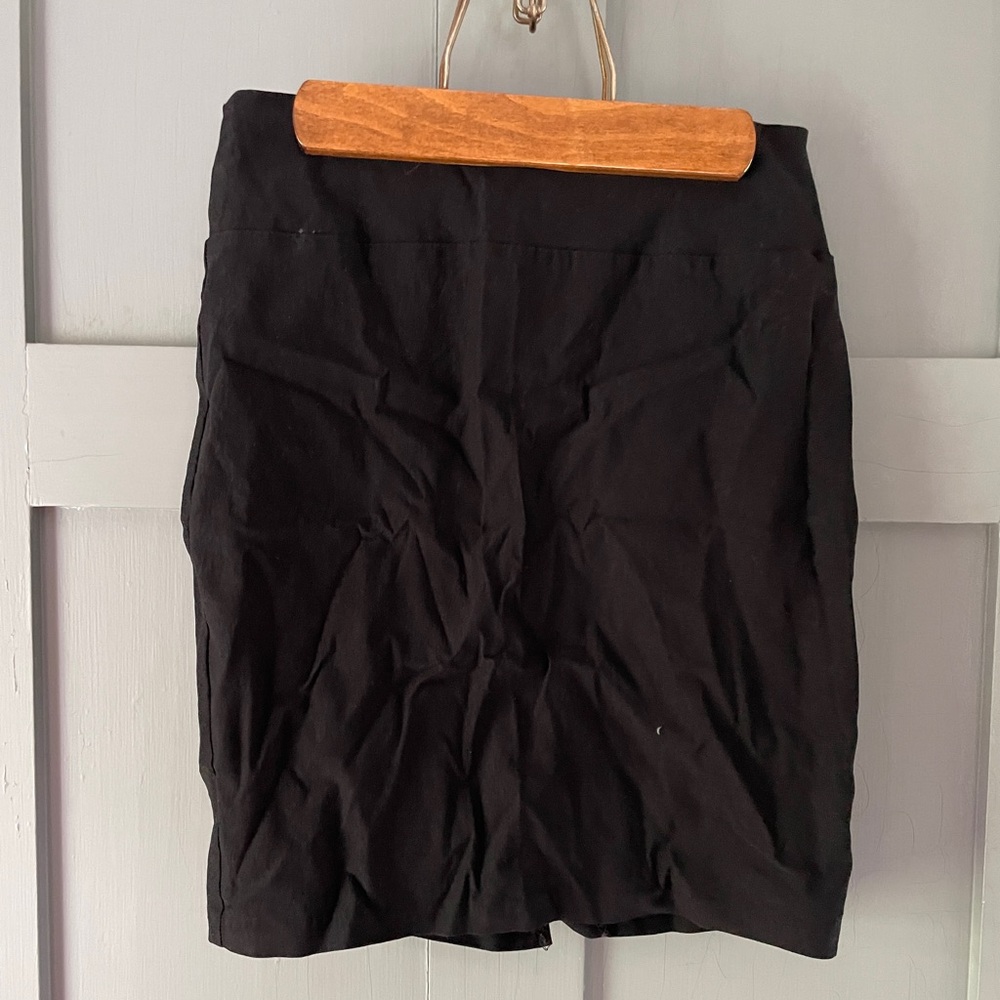 IZ Byer Black Pencil Skirt